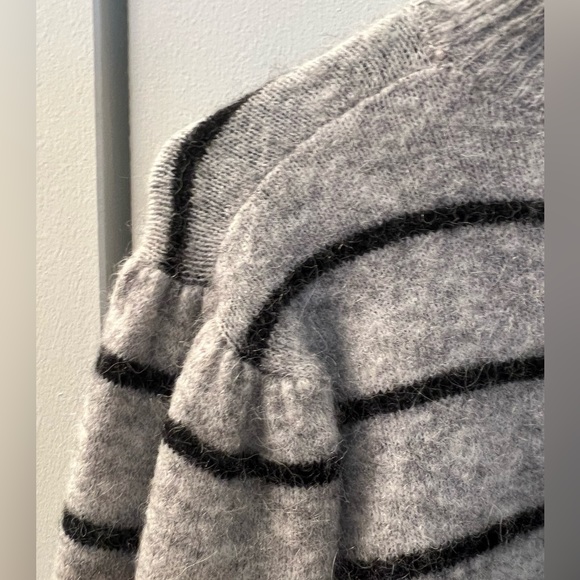 Vero Moda Cornelia Wool Blend Puff Sleeve Mock Neck Sweater - Picture 4 of 6